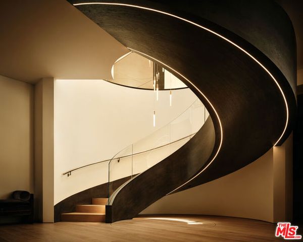 9259 Robin Drive, Los Angeles, CA 90069