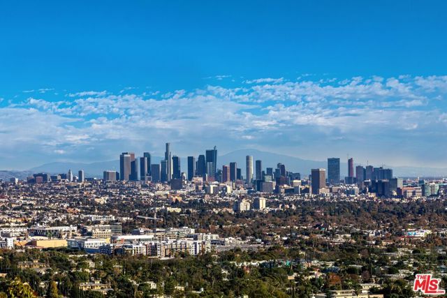 9259 Robin Drive, Los Angeles, CA 90069
