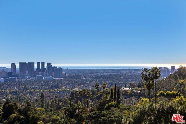 9259 Robin Drive, Los Angeles, CA 90069
