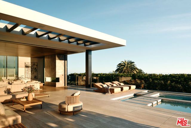 9259 Robin Drive, Los Angeles, CA 90069