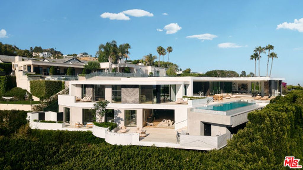 9259 Robin Drive, Los Angeles, CA 90069