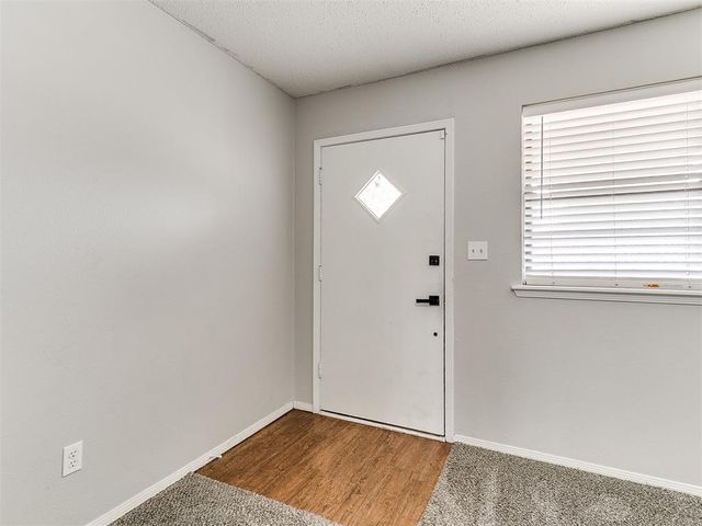 210 E Cherry Avenue, Yukon, OK 73099