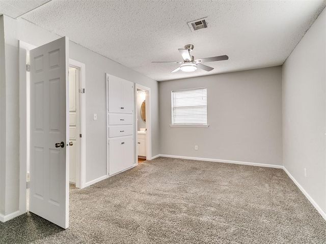 210 E Cherry Avenue, Yukon, OK 73099