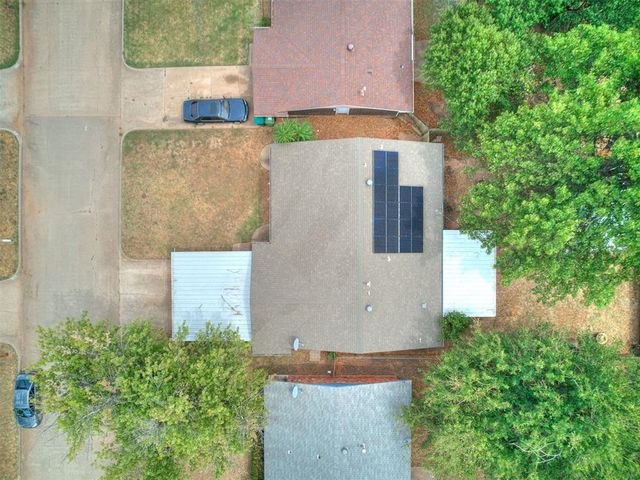 210 E Cherry Avenue, Yukon, OK 73099