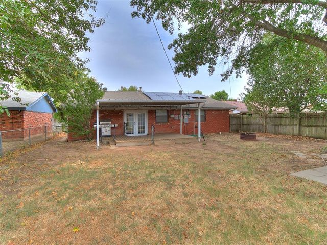 210 E Cherry Avenue, Yukon, OK 73099