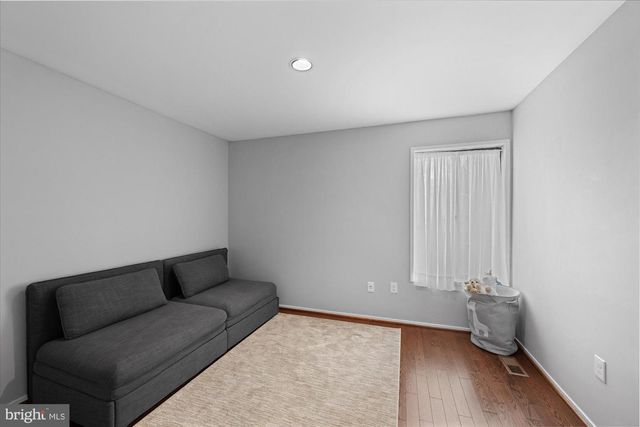 2519 OAKENSHIELD DR, Rockville, MD 20854