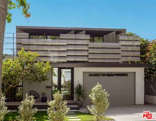 10519 Oaklawn Road, Los Angeles, CA 90064