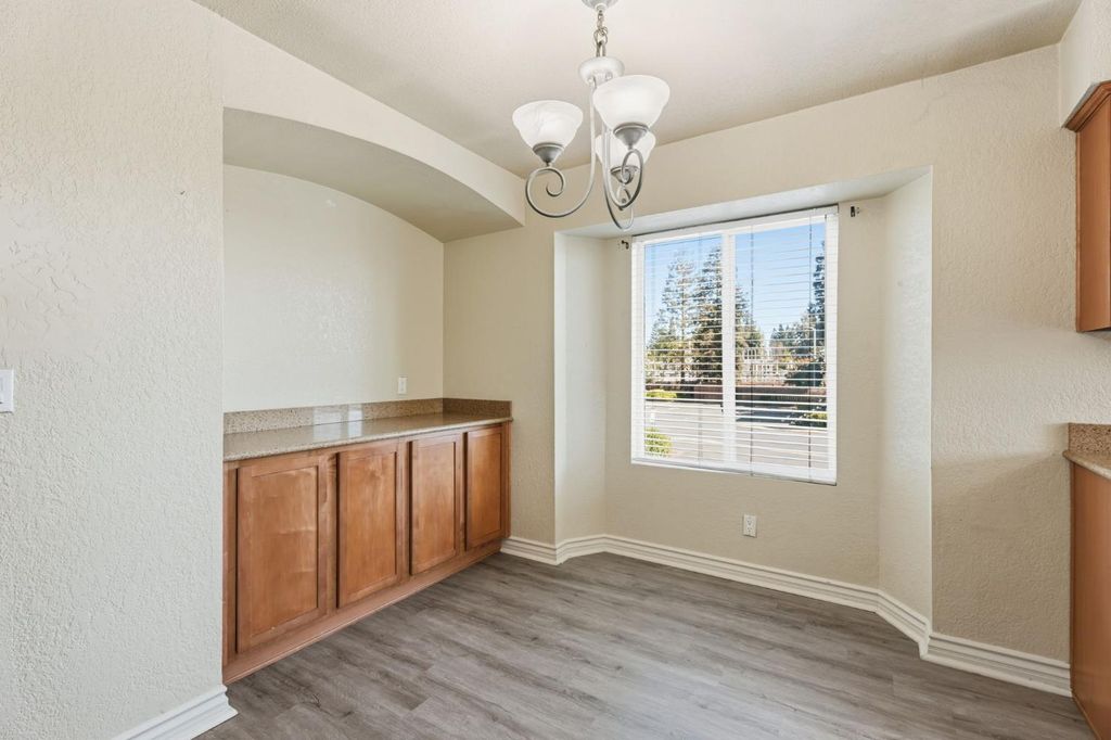 Image 13 of property listing at 3739 W Bullard Avenue # 219, Fresno, CA 93711