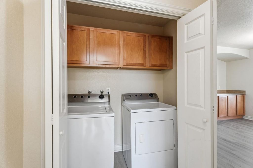 Image 23 of property listing at 3739 W Bullard Avenue # 219, Fresno, CA 93711