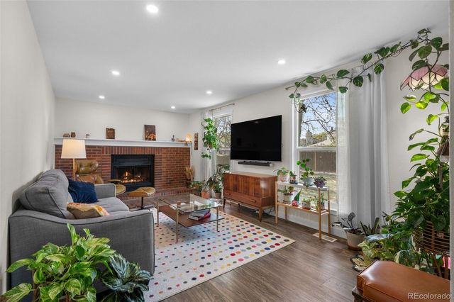 15083 E 43rd Avenue, Denver, CO 80239