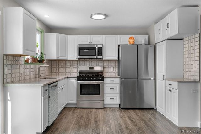 15083 E 43rd Avenue, Denver, CO 80239