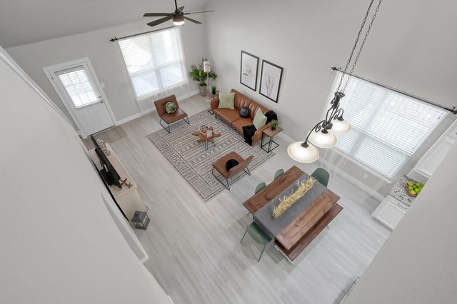 10 Canterborough Place, Tomball, TX 77375