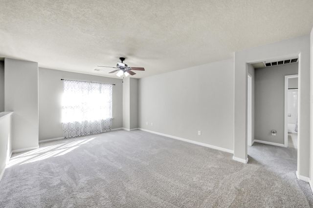 10 Canterborough Place, Tomball, TX 77375