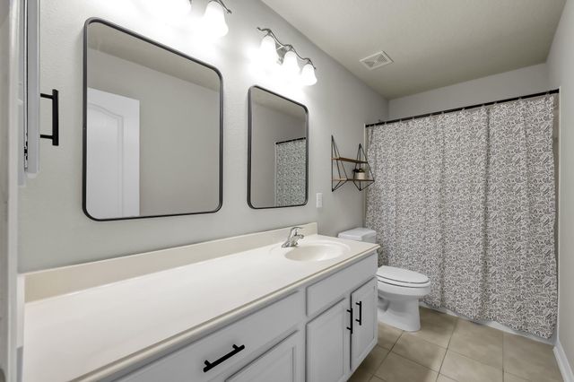 10 Canterborough Place, Tomball, TX 77375