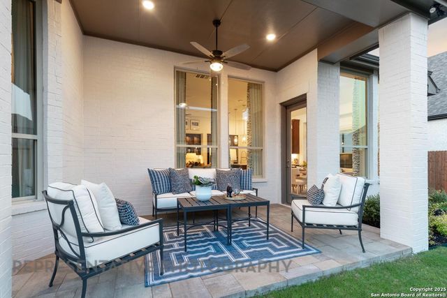 255 White Oak, Castroville, TX 78009