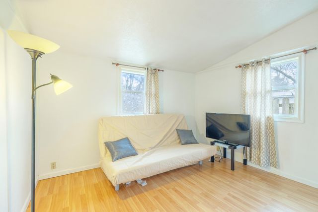 241 N 26th Street, Springfield, MI 49037