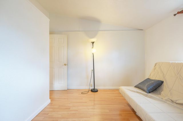 241 N 26th Street, Springfield, MI 49037