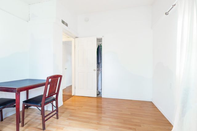 241 N 26th Street, Springfield, MI 49037