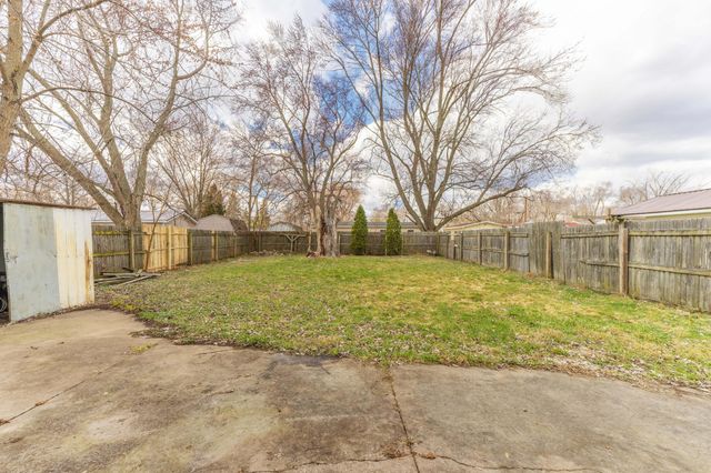 241 N 26th Street, Springfield, MI 49037