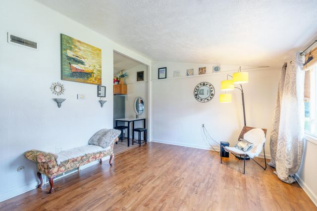 241 N 26th Street, Springfield, MI 49037