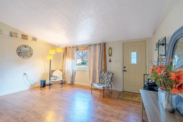 241 N 26th Street, Springfield, MI 49037