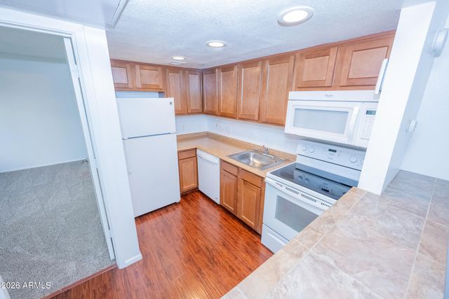 700 W UNIVERSITY Drive 220, Tempe, AZ 85281