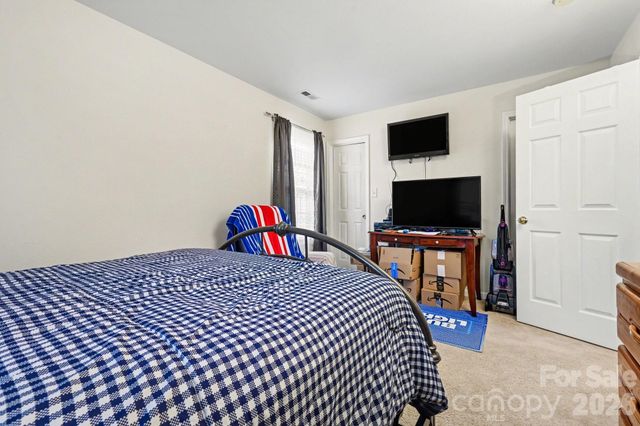 10420 Hugue Way, Charlotte, NC 28214