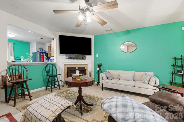 10420 Hugue Way, Charlotte, NC 28214