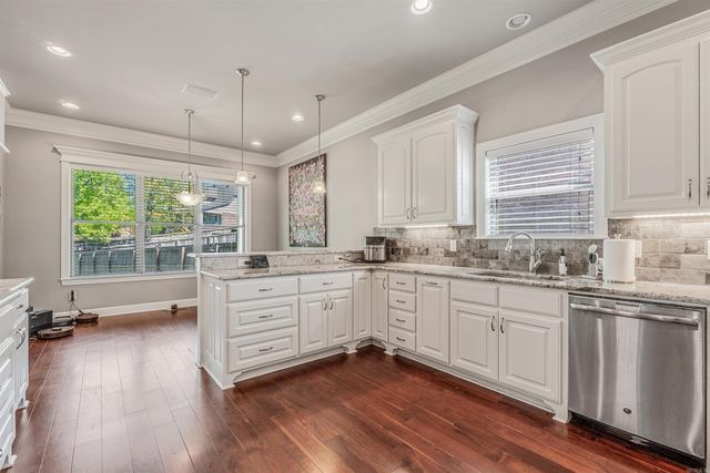 6 Commentry Drive, Little Rock, AR 72223