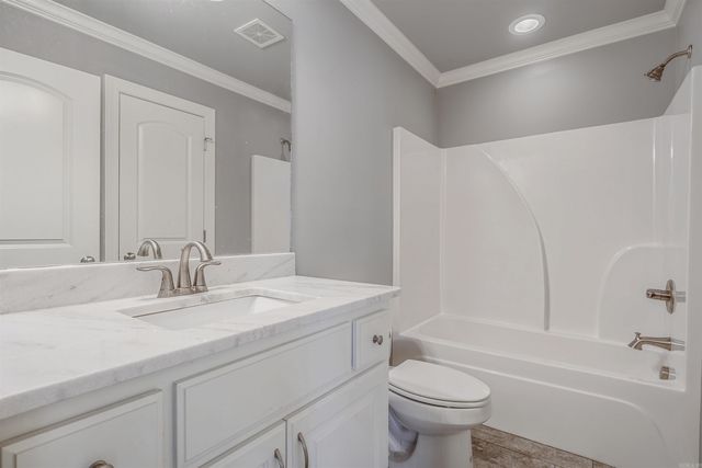 6 Commentry Drive, Little Rock, AR 72223