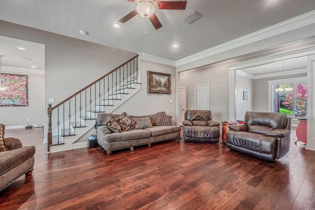 6 Commentry Drive, Little Rock, AR 72223