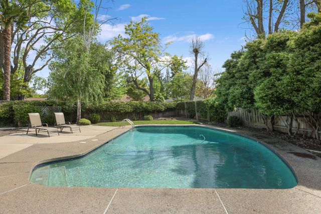 3602 Portage Cir, Stockton, CA 95219