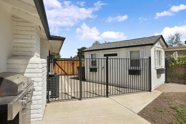 3602 Portage Cir, Stockton, CA 95219