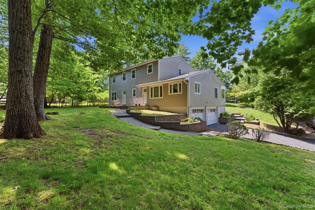 2 Mallard Drive, West Nyack, NY 10994