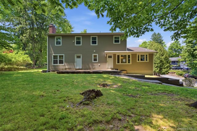 2 Mallard Drive, West Nyack, NY 10994