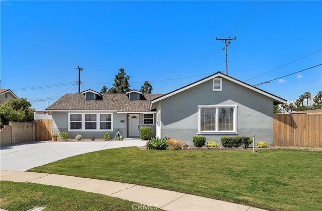 15001 Sussex Circle, Huntington Beach, CA 92647