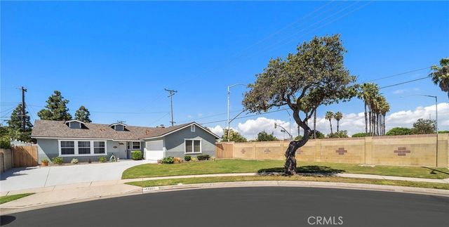 15001 Sussex Circle, Huntington Beach, CA 92647