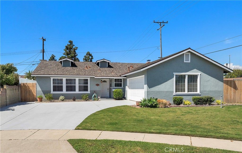 15001 Sussex Circle, Huntington Beach, CA 92647