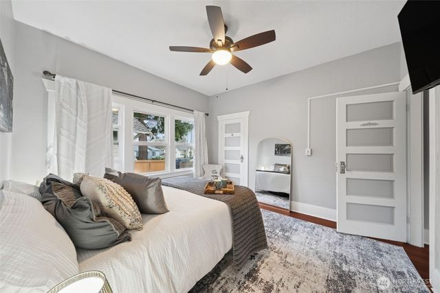 1829 Washington Avenue, Enumclaw, WA 98022