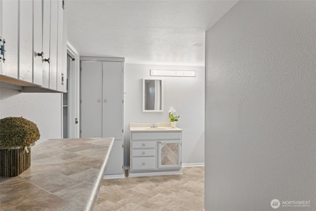 1829 Washington Avenue, Enumclaw, WA 98022