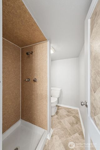 1829 Washington Avenue, Enumclaw, WA 98022