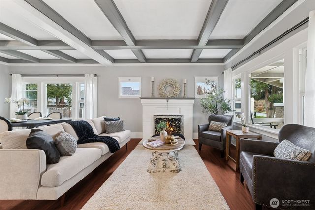 1829 Washington Avenue, Enumclaw, WA 98022