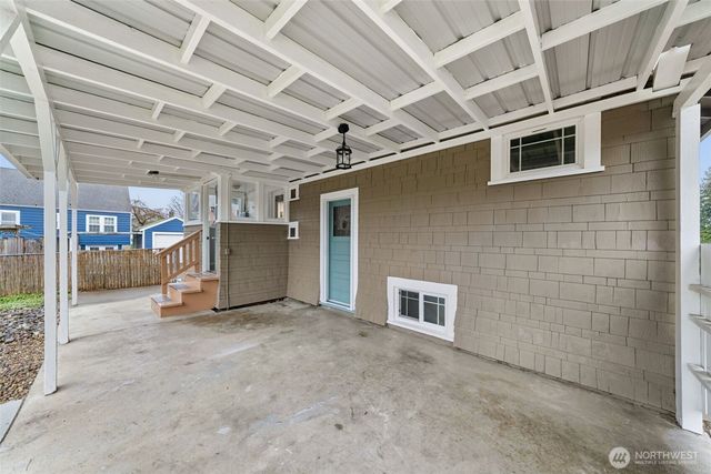 1829 Washington Avenue, Enumclaw, WA 98022