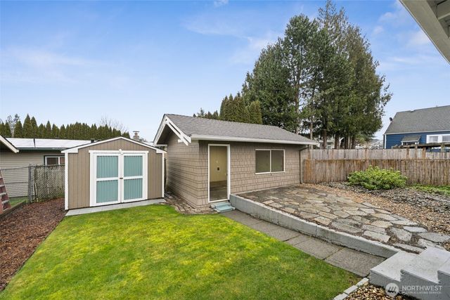 1829 Washington Avenue, Enumclaw, WA 98022