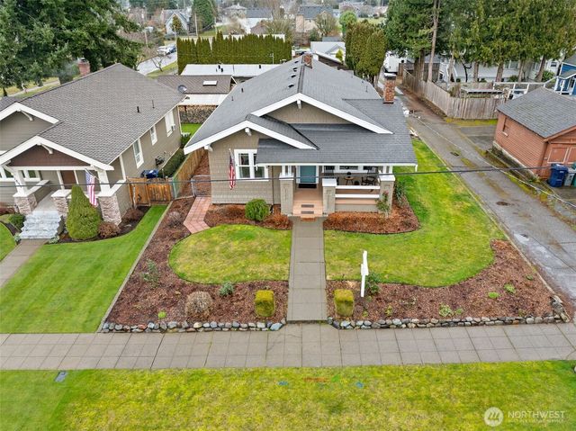 1829 Washington Avenue, Enumclaw, WA 98022