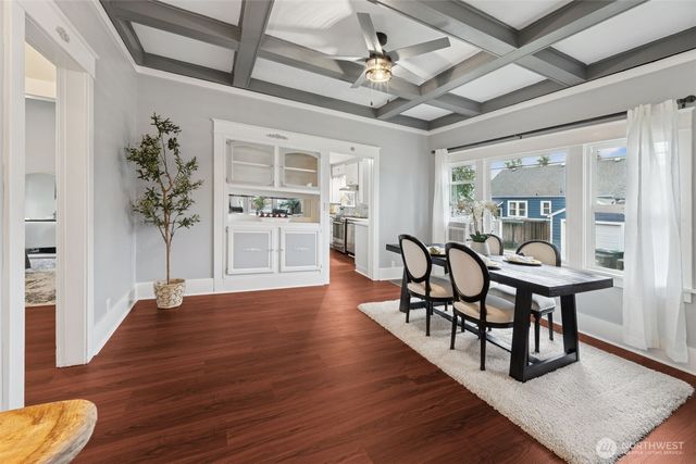 1829 Washington Avenue, Enumclaw, WA 98022