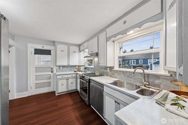 1829 Washington Avenue, Enumclaw, WA 98022