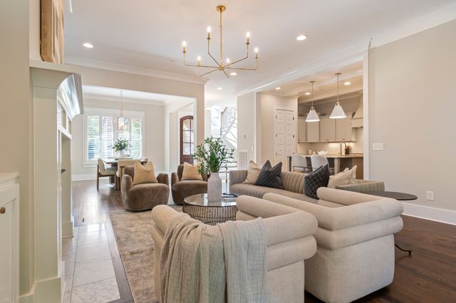 105 Ransom Ave, Nashville, TN 37205