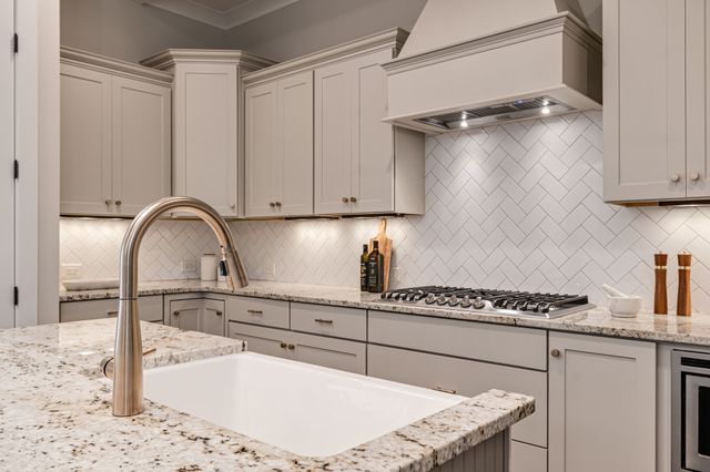 105 Ransom Ave, Nashville, TN 37205