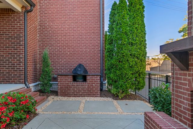 105 Ransom Ave, Nashville, TN 37205